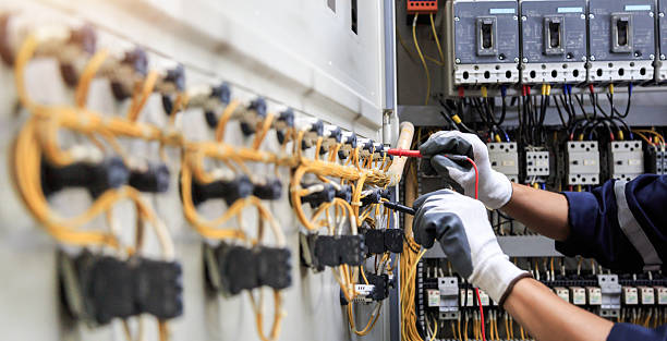 Professional Electrician technician working in Sandusky, OH